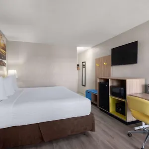 Days By Wyndham Vegas Airport Near The Strip Отель